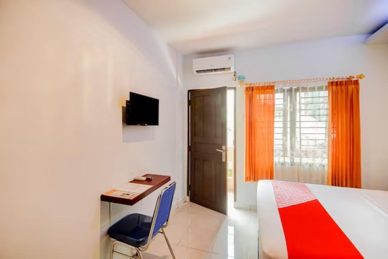 Teratai Guesthouse At Rs Adam Malik Medan Mitra Reddoorz Dış mekan fotoğraf