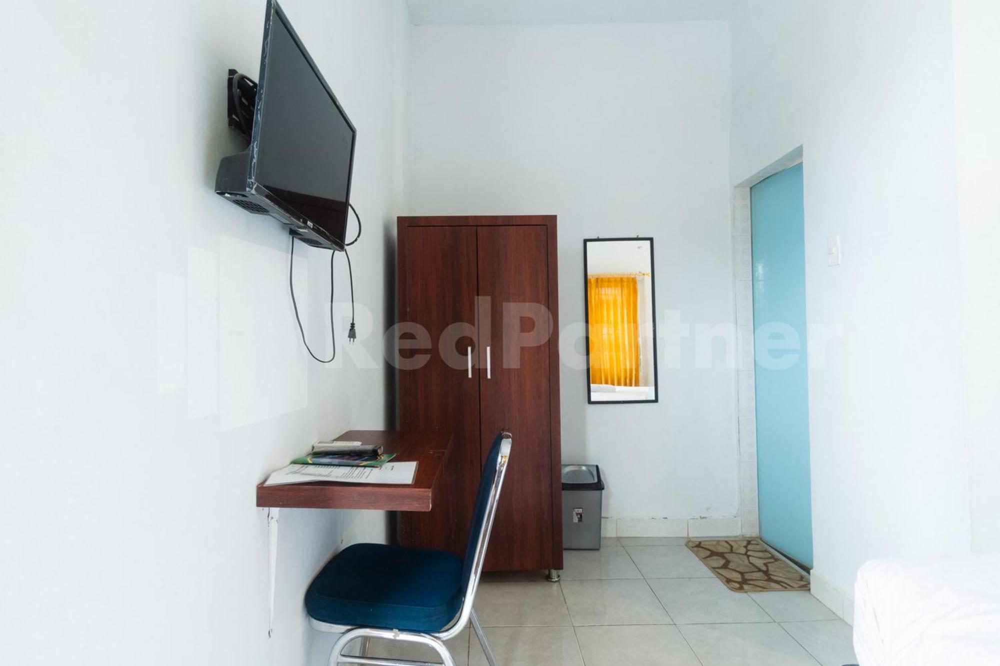 Teratai Guesthouse At Rs Adam Malik Medan Mitra Reddoorz Dış mekan fotoğraf
