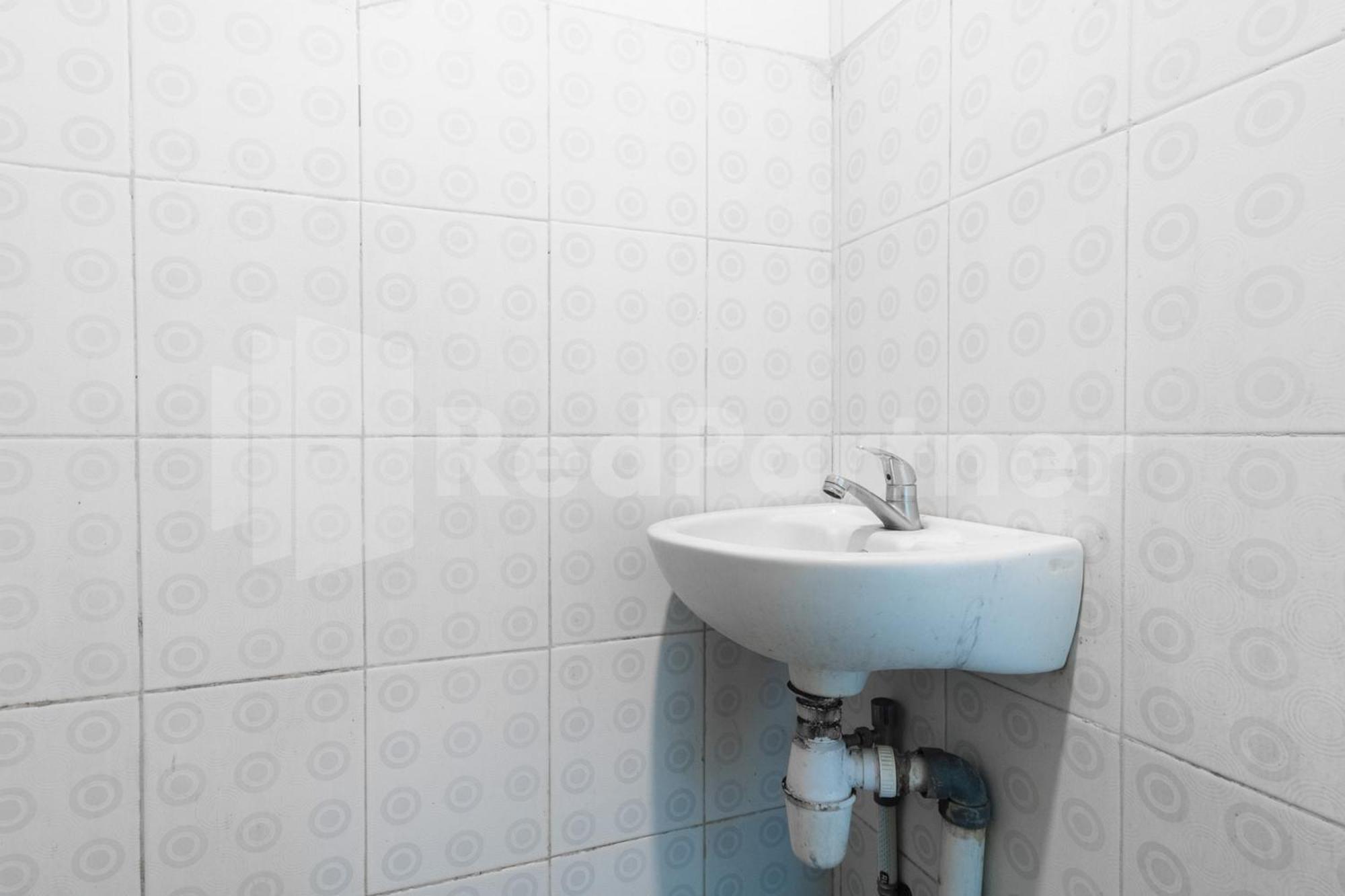 Teratai Guesthouse At Rs Adam Malik Medan Mitra Reddoorz Dış mekan fotoğraf